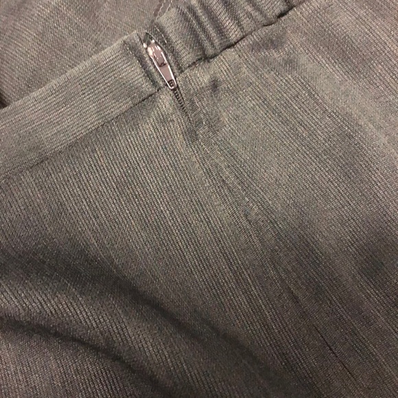 Women’s Charcoal Gray Suit - Jacket And Pants - Picture 6 of 7